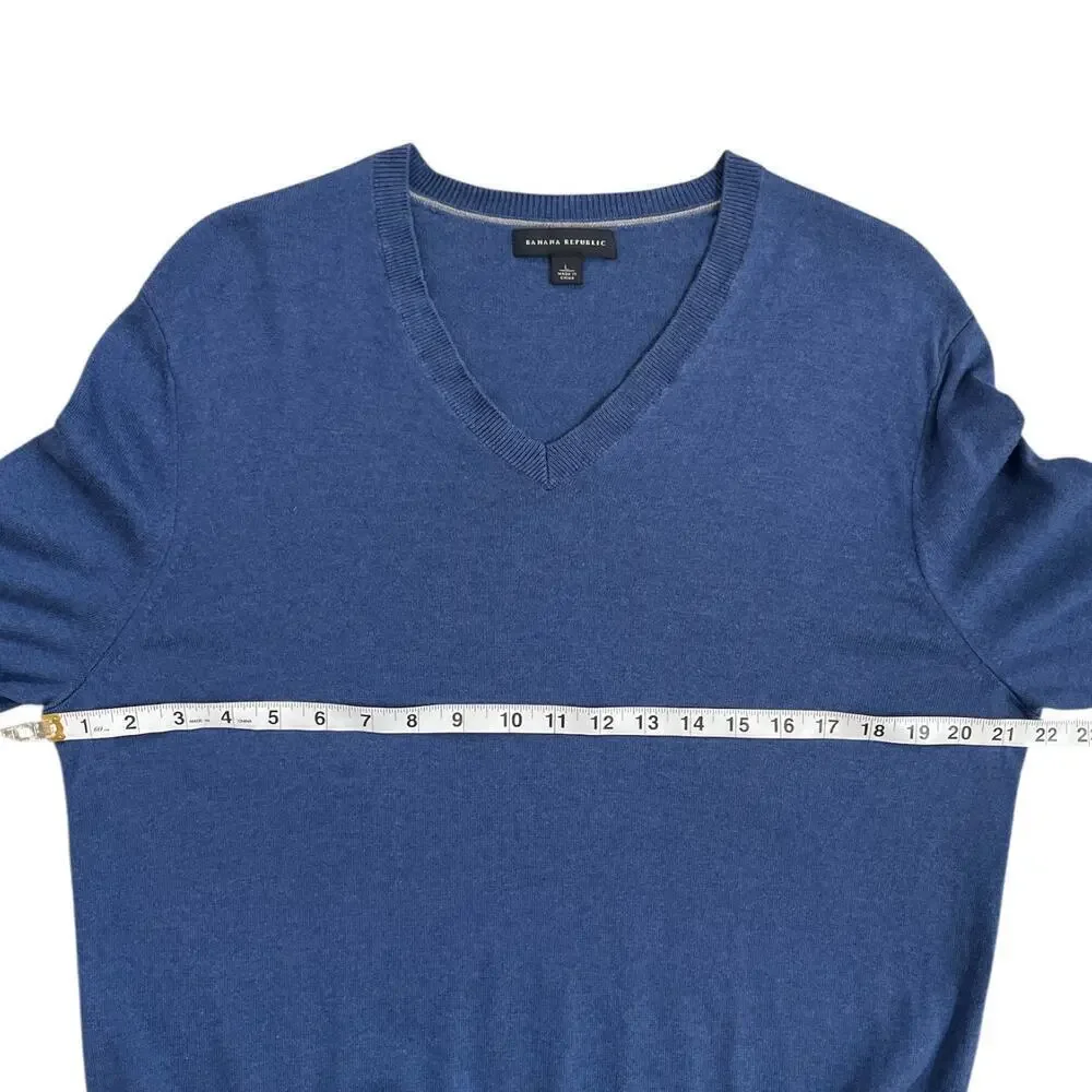 Banana Republic V-neck Silk Cashmere Sweater Blue Large Preppy Academia